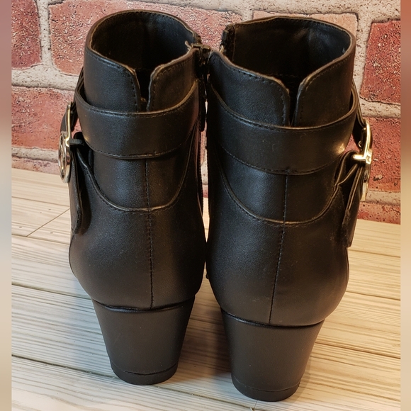 Giani Bernini black wedge-heeled ankle boots size 5½ - Picture 4 of 10